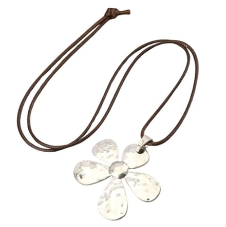 Ketting -Benthe -bruin -verstelbaar- zilverkleur- bloem- Charme Bijoux