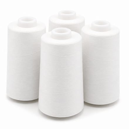Polyester Overlockgaren – 4 Cones × 2700 m – Totaal 10.800 m – Wit 126
