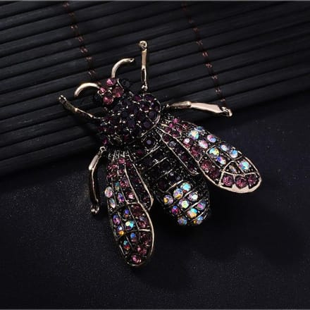Broches abeilles en strass pour femmes, style coréen, épingles à revers, pull, corsage, bijoux fixes, accessoires pour vêtements violet