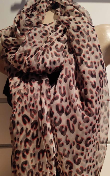 Dames lange sjaal panterprint silk feeling multikleuren