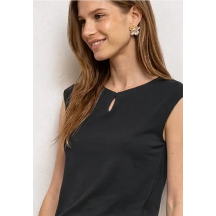 Shirt met afhangende schouders en uitsnijding