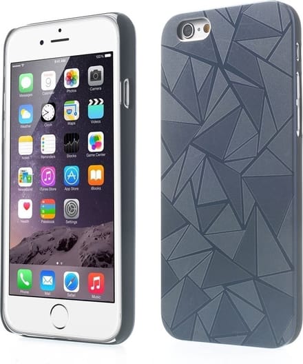 Peachy Triangle aluminium hoesje geschikt voor iPhone 6 Plus / 6s Plus Zwarte hardcase Driehoek cover