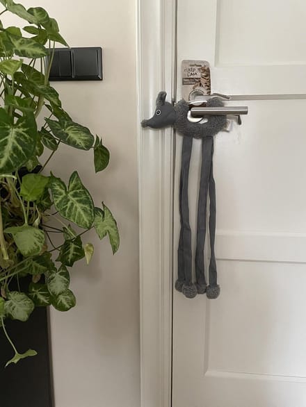 AFP Lambswool-Cuddle Doorknob Dangler