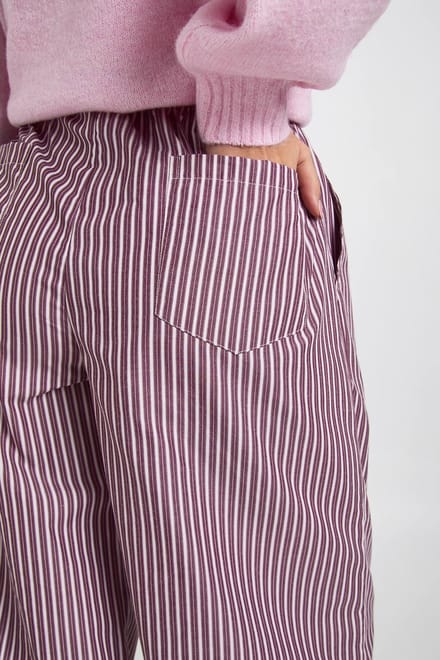 boohoo Dames Geweven Gestreepte Broek met Elastische Taille en Wijde Pijpen | Wijn | Maat: 34