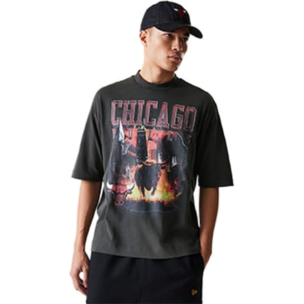 New Era NBA Washed Graphic Chicago Bulls T-shirt Grijs