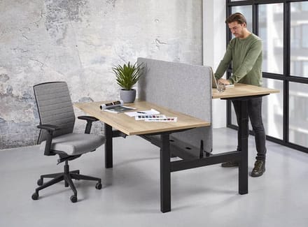 Duo bench elektrisch verstelbaar zit/sta bureau Teez breed 140CM diep 80/80CM bladkleur Logan eiken framekleur Wit (RAL9010)
