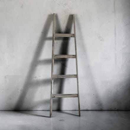 Taupe 'old look' decoratieladder 140 cm
