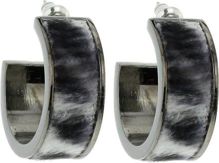 Pluizige oorringen witte luipaard print - Behave - Trendy mode-accessoire