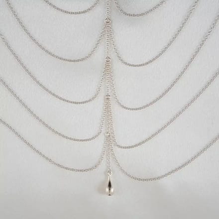 Sylvie Monthulé | Zilveren Tepelklem en Sieraad | Draped Chain