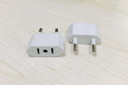 CVD® High Quality Reisstekker van VS/USA naar EU reisstekker - 2 Stuks - Wit