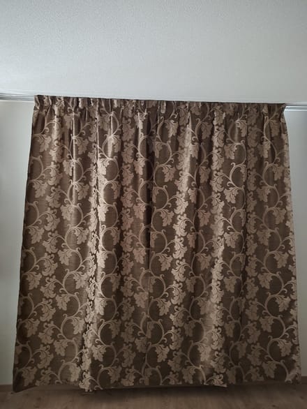 Kant En Klaar Gordijn - Met Plooiband - 140x240 cm - Bruin
