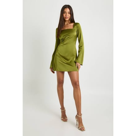 boohoo Dames Vierkante hals satijnen shiftjurk | Olive | Maat: 8