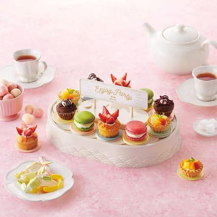 Roterende Cupcakes Machine Automatische Roterende Displaytafel Zwenkplateau voor Kinderen Verjaardagsfeest Cadeaus Dessert beige