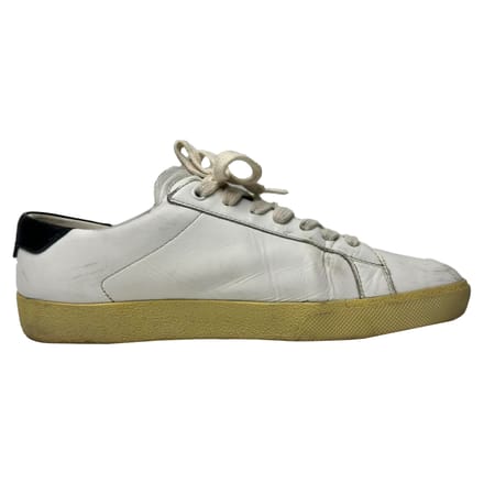 Saint Laurent Court Classic SL/06 Sneakers in Wit Kalfsleer