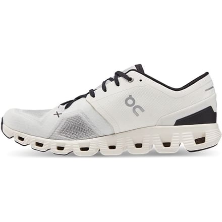 Baskets On Running Cloud X 3 Ivoire Noir 60.98706 43 white