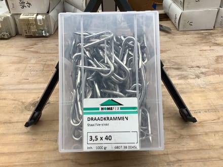 krammen verzinkt 3.5x40mm 1kg. Homefix.