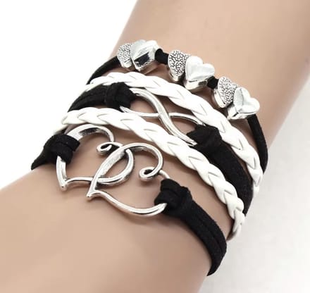 12Getit Armbandje Zwart wit hartjes.