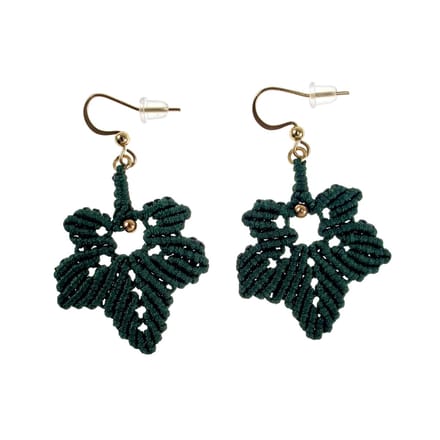 Groene Micro Macramé Blad Oorbellen, Haakoorbellen, Verguld RVS, Dames - Handgemaakt door esde2