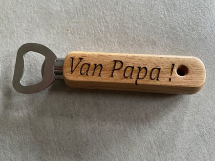 Bieropener - Flesopener -Hout & RVS-Vaderdag Cadeau - Vaderdag -Van papa -