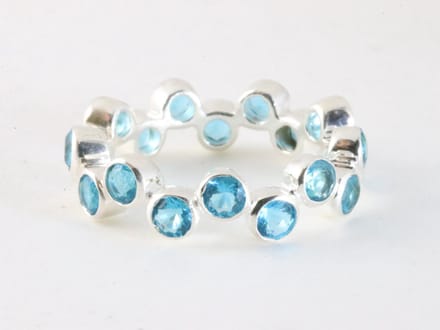 Zware zilveren ring met blauwe topaas - maat 19