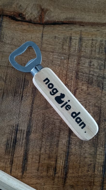 Hand Flesopener nog eendje dan...