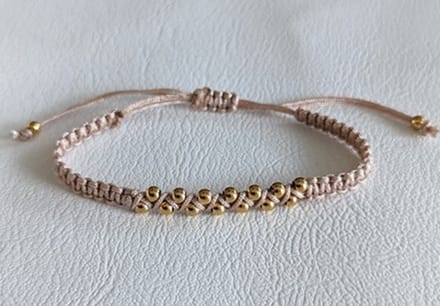 SWAN - armband - macramé - zand - goud - stainless steel - rvs - kralen - sieraad