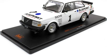 Volvo 240 Turbo #1 DTM Zolder Bergischer Löwe 1986 - 1:18 - IXO Models
