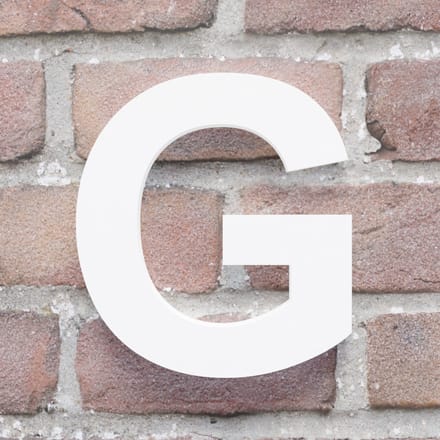 Huisnummer Arial G wit - Maat: Klein (10 cm) - blinde bevestiging - Huisnummerbord