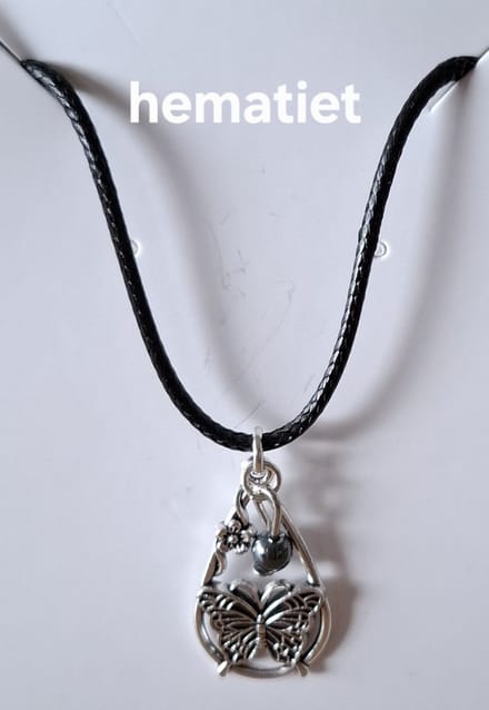 "Hematiet" Waterdruppel / Vlinder Ketting