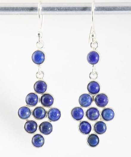 Lange zilveren oorbellen met lapis lazuli