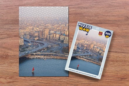 Puzzel Rode zeilboot vaart over de Nijl in de Egyptische stad Caïro - Legpuzzel - Puzzel 500 stukjes