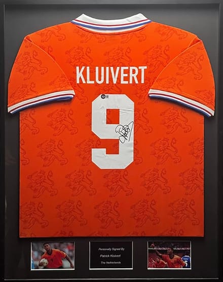 Patrick Kluivert Nederland 94/95 ingelijst thuis shirt