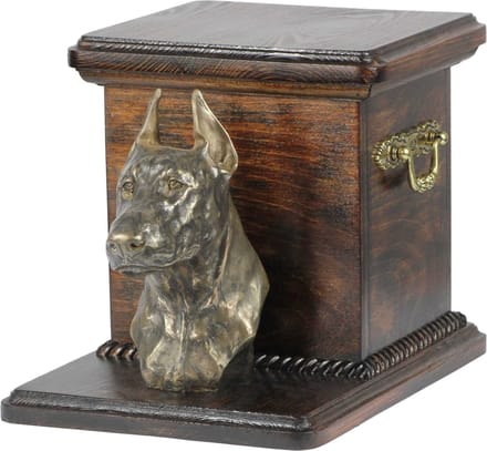 Elegante urn voor hond met beeldje van Dobermann
