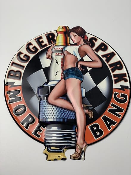 Metalen wandbord "bigger spark, more bang"