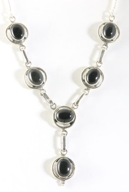 Zilveren ketting met onyx