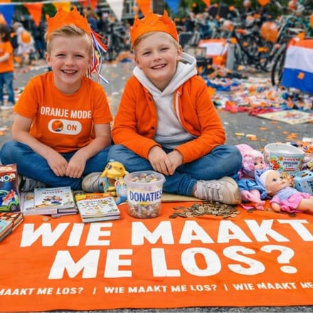 Vrijmarkt kleed - Wie maakt me los?