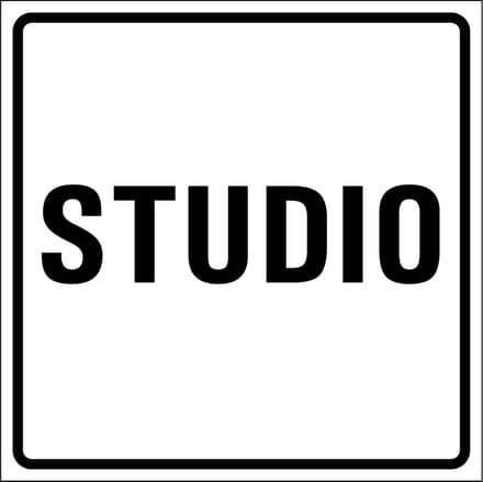 Studio sticker, wit zwart 400 x 400 mm
