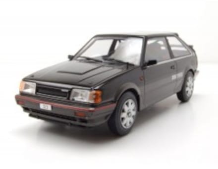 Mazda 323 4WD Turbo 1989 Zwart Modelauto 1/24 Whitebox