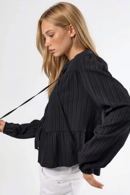 Blouse met lange mouwen en tippetkraag