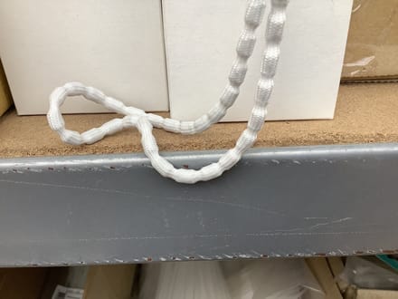 Loodveter/band/koord voor vitrage/gordijnen. 5 meter. 25 gram per meter. Wit.