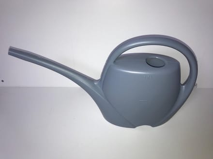 Gieter 1.7 liter leverbaar in grijs