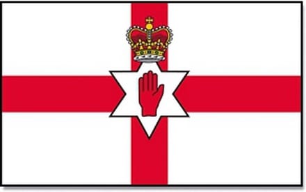 New Age Devi - Vlag Noord Ierland - 90 x 150 cm - feestartikelen en decoratie