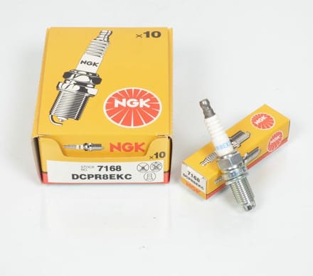 Bougie d'allumage NGK pour Moto Harley Davidson 1868 TRIGLIDE 2019 Neuf