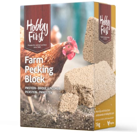 HobbyFirst Farm Pecking Block 1 kg