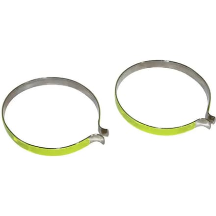 Paar chroomstalen broekklemmen met reflecterend band P2R