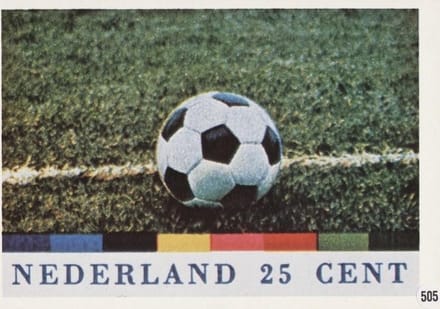 Briefkaart met afbeelding Voetbal postzegel