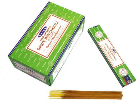 Wierookstokjes - Satya - Spicy Patchouli - doos met 12 pakjes