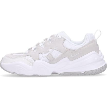 Lage Sneakers Nike Baskets Tech Hera textile respirant