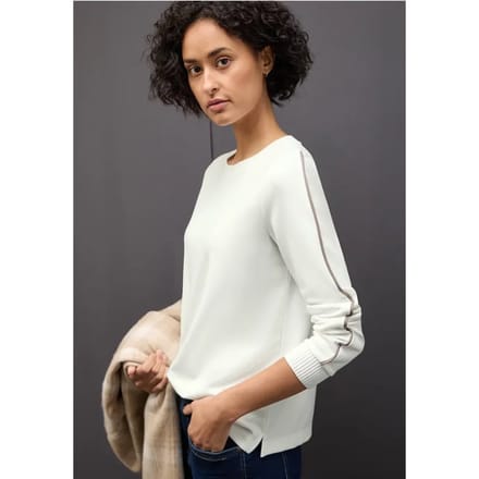 A324003 shirt w.kick details