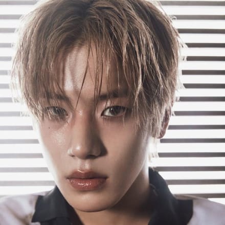 SLUIT JE OGEN - [BLACKOUT] Het 3e Mini-Album EYES SONG SEUNGHO